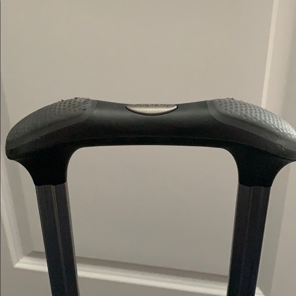 ❌ SOLD ❌ Travel Pro LIGHTWEIGHT Suitcase - Picture 5 of 7